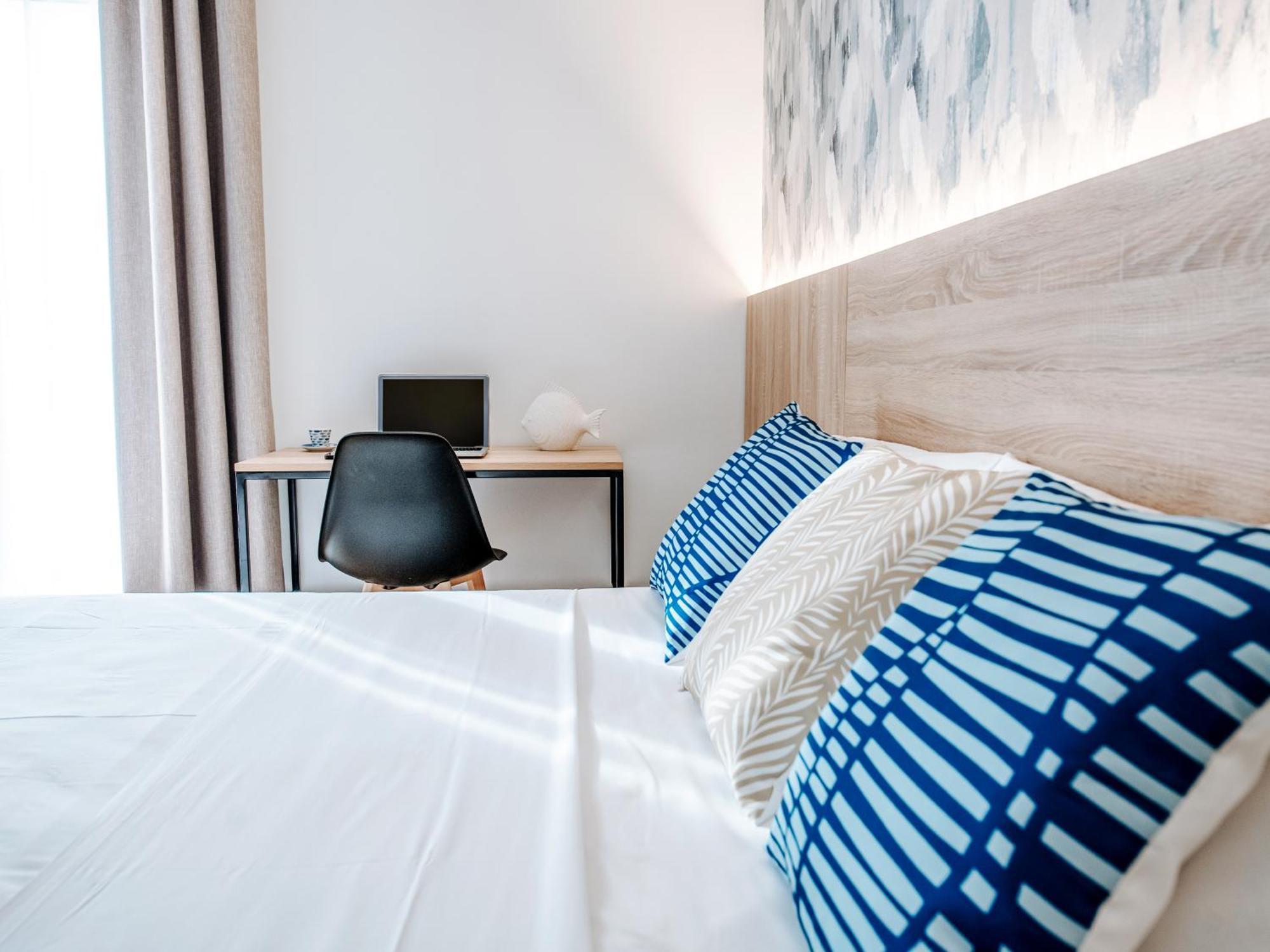 יורט דה מאר Sweet Lloret Suites מראה חיצוני תמונה