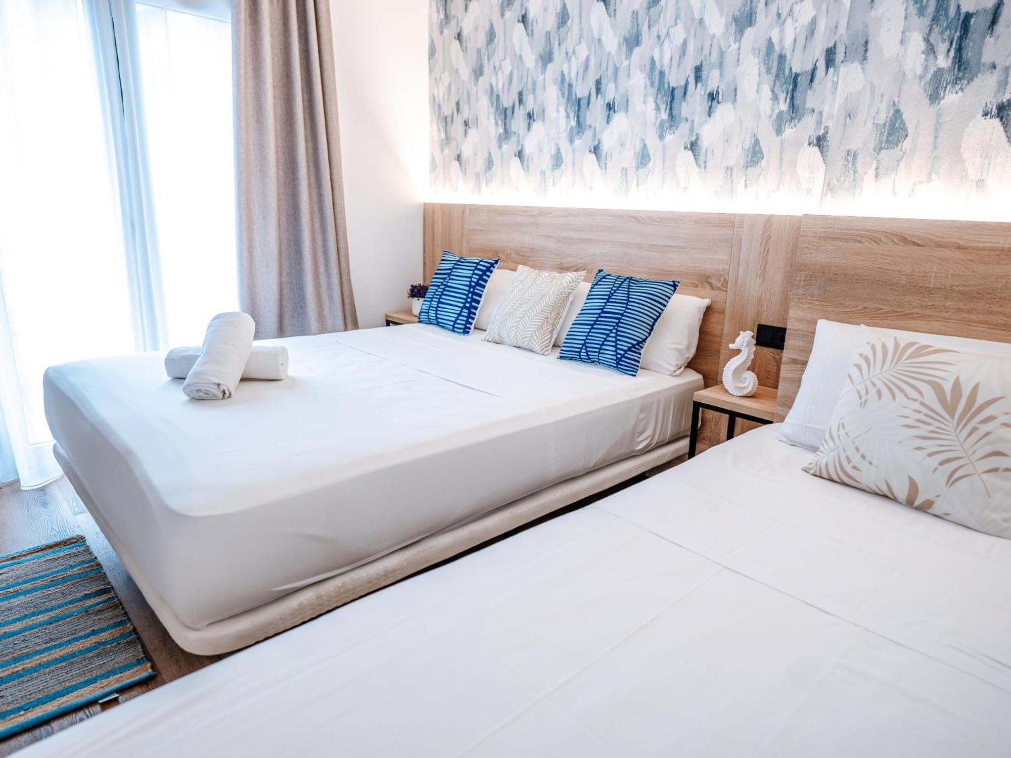 יורט דה מאר Sweet Lloret Suites מראה חיצוני תמונה