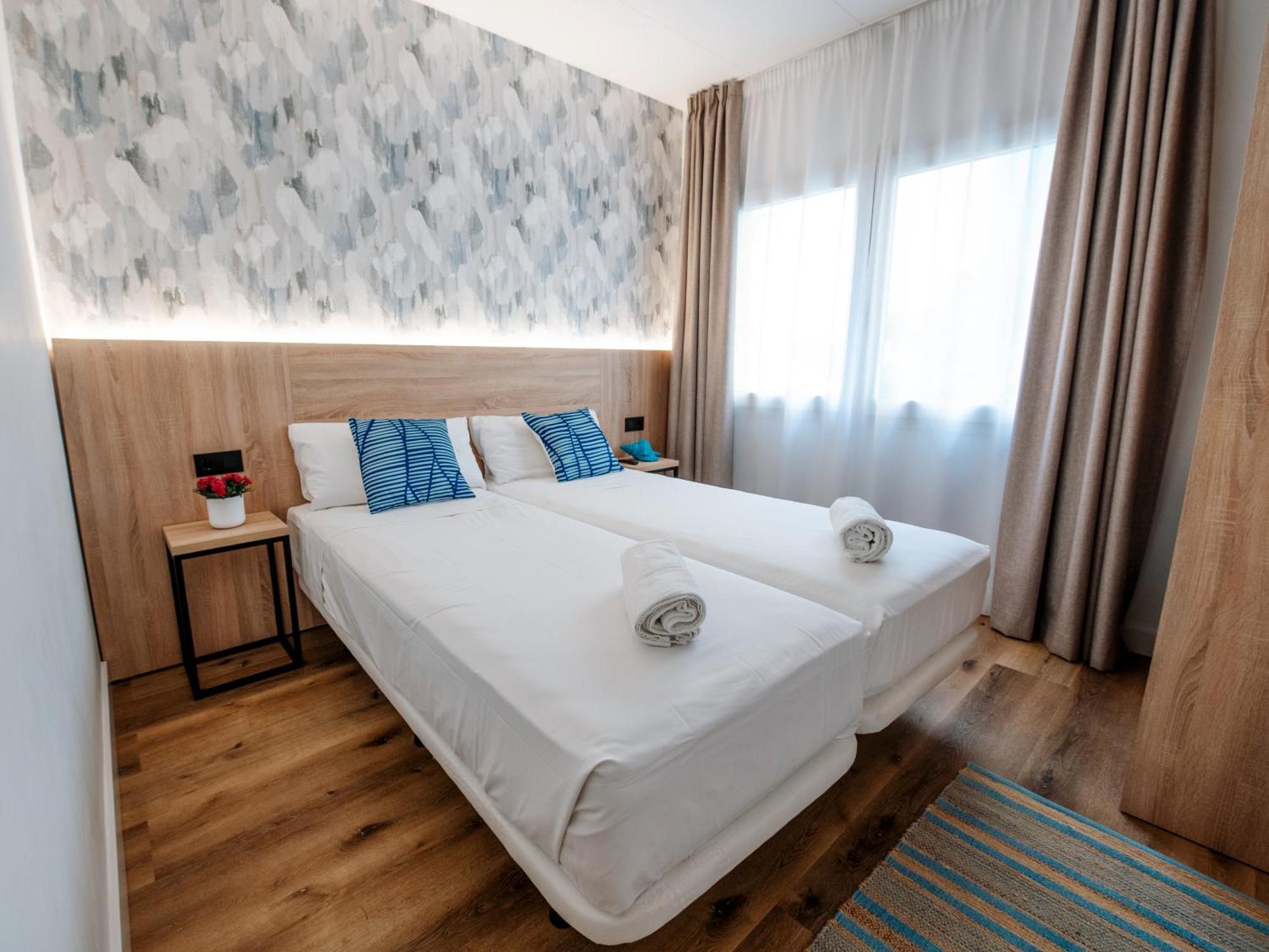 יורט דה מאר Sweet Lloret Suites מראה חיצוני תמונה